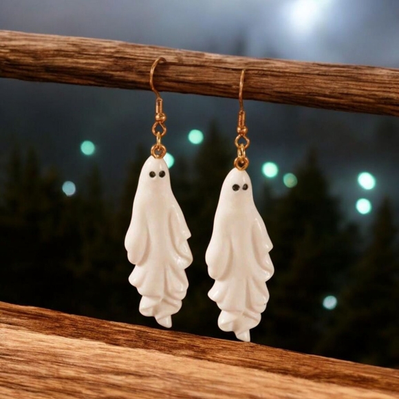 Cute Ghost Dangle Drop Earrings New! - Picture 1 of 5